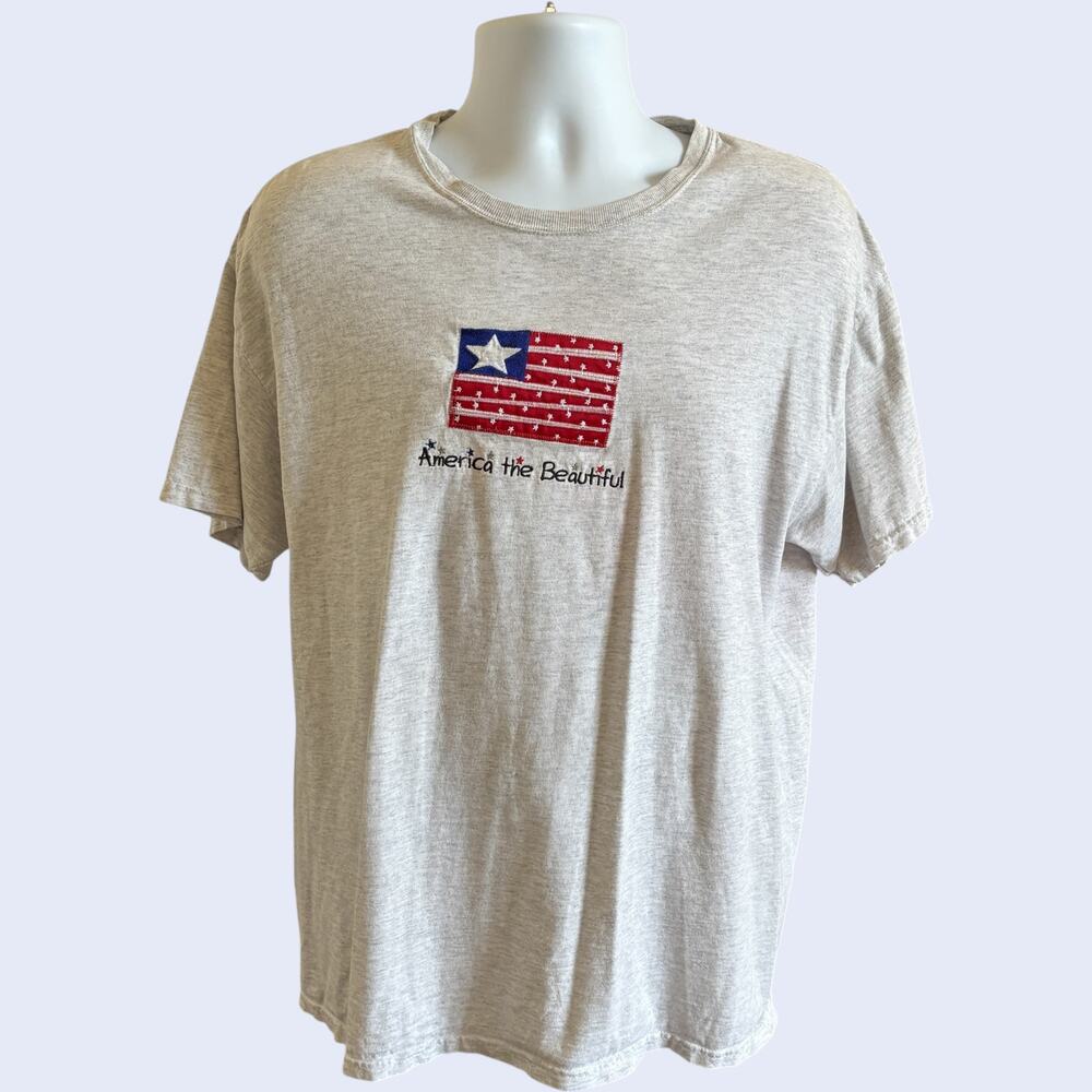 M&C Energy Sportswear L Patriotic Graphic T-Shirt Gray Regular